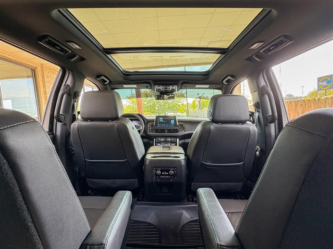Chevrolet Suburban  2023