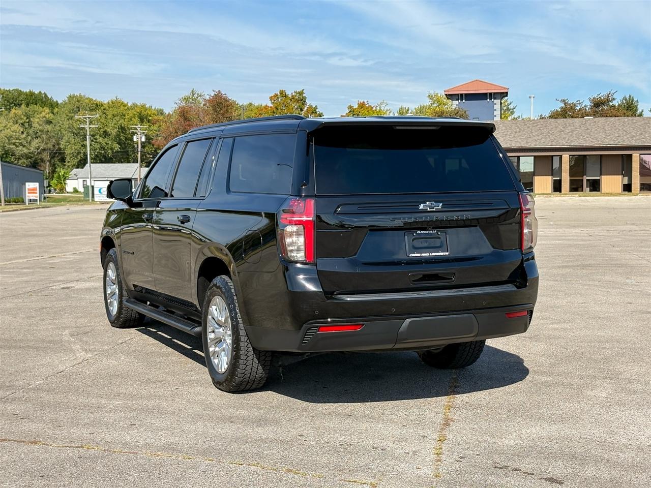 Chevrolet Suburban  2023