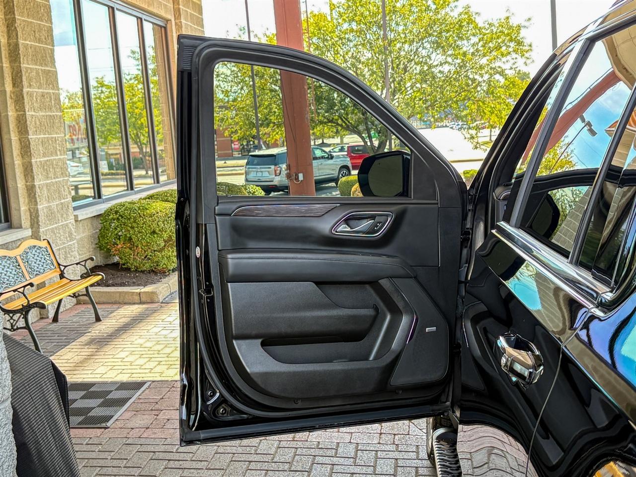 Chevrolet Suburban  2023