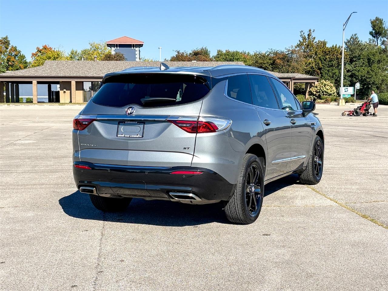 Buick Enclave Essence 2024