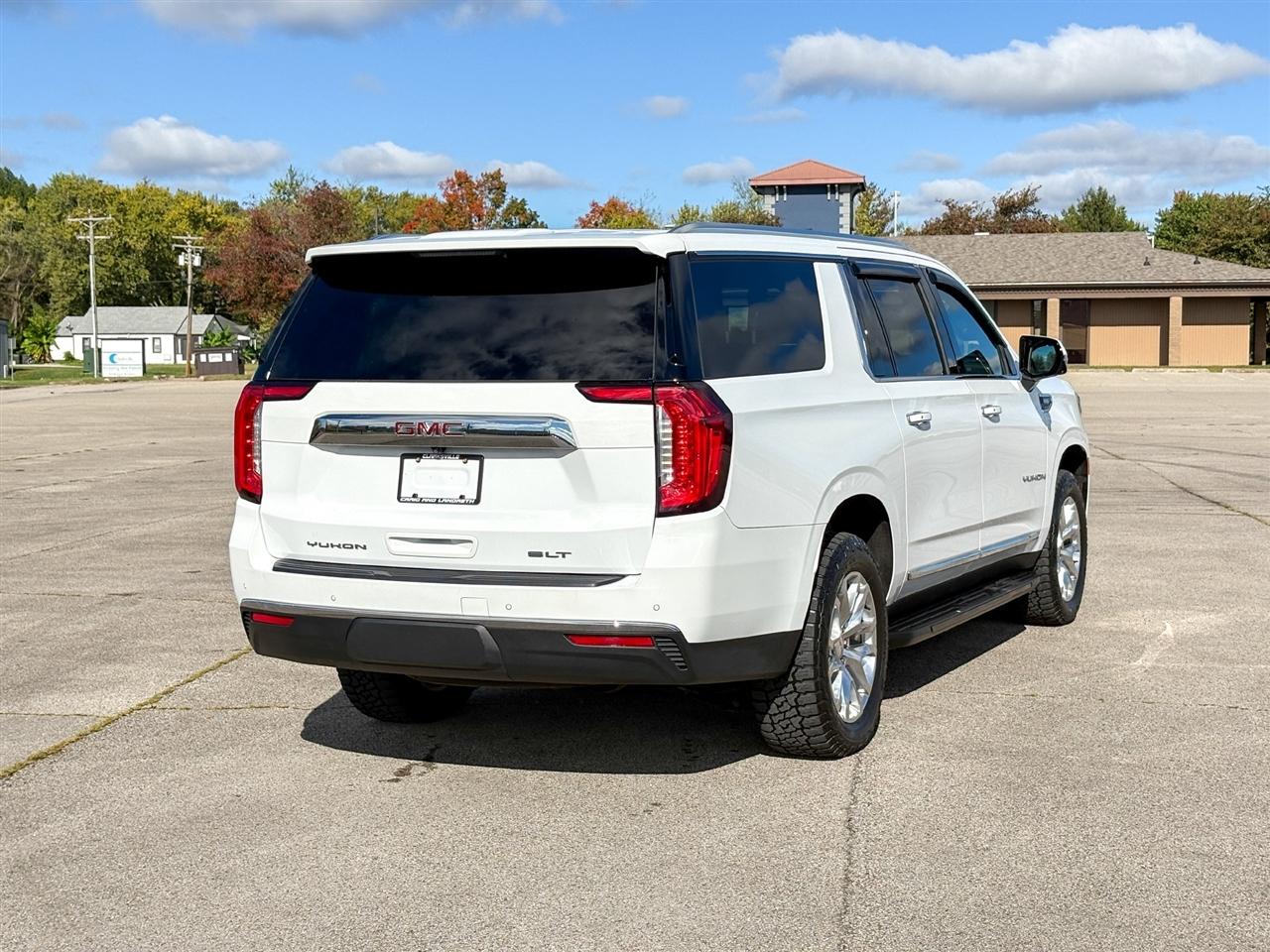 GMC Yukon XL SLT 4WD 2022