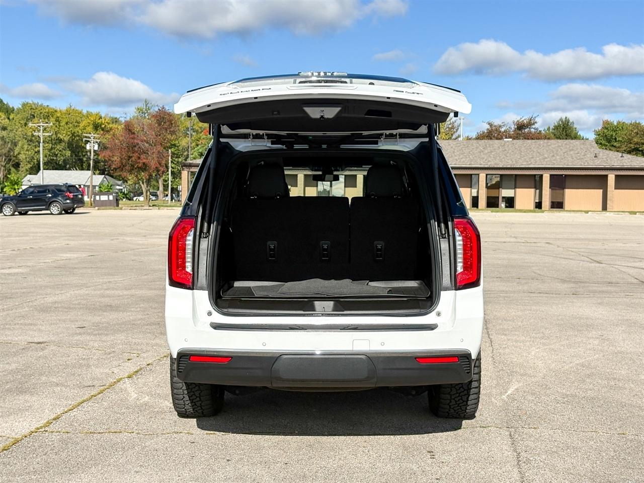 GMC Yukon XL SLT 4WD 2022