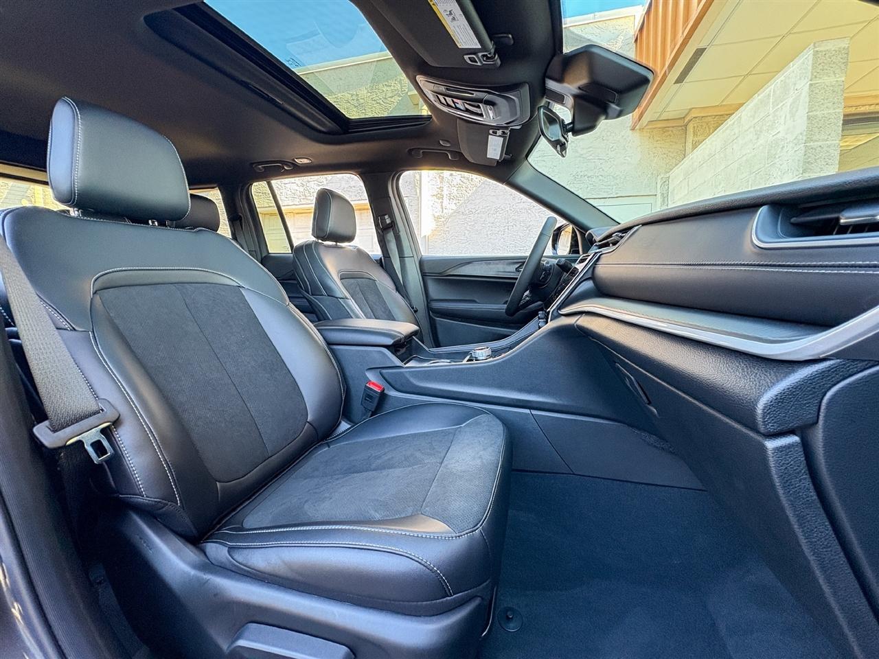 Jeep Grand Cherokee  2025