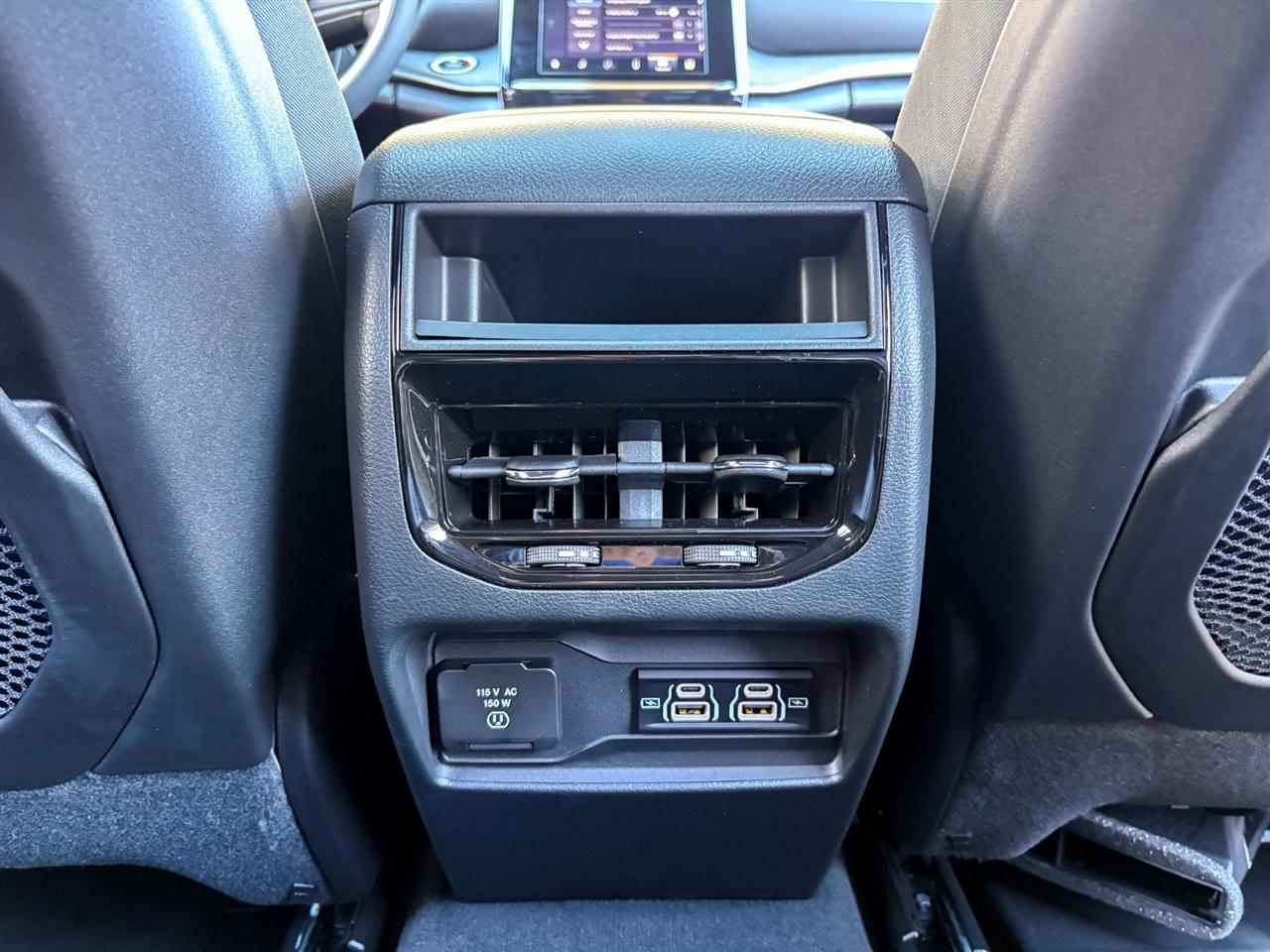 Jeep Grand Cherokee  2025