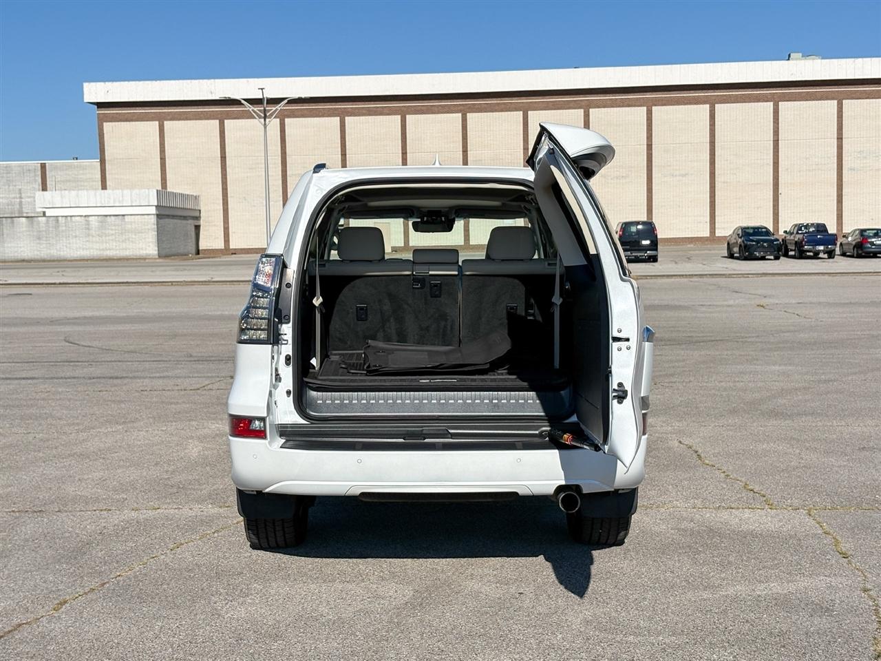 Lexus GX  2021