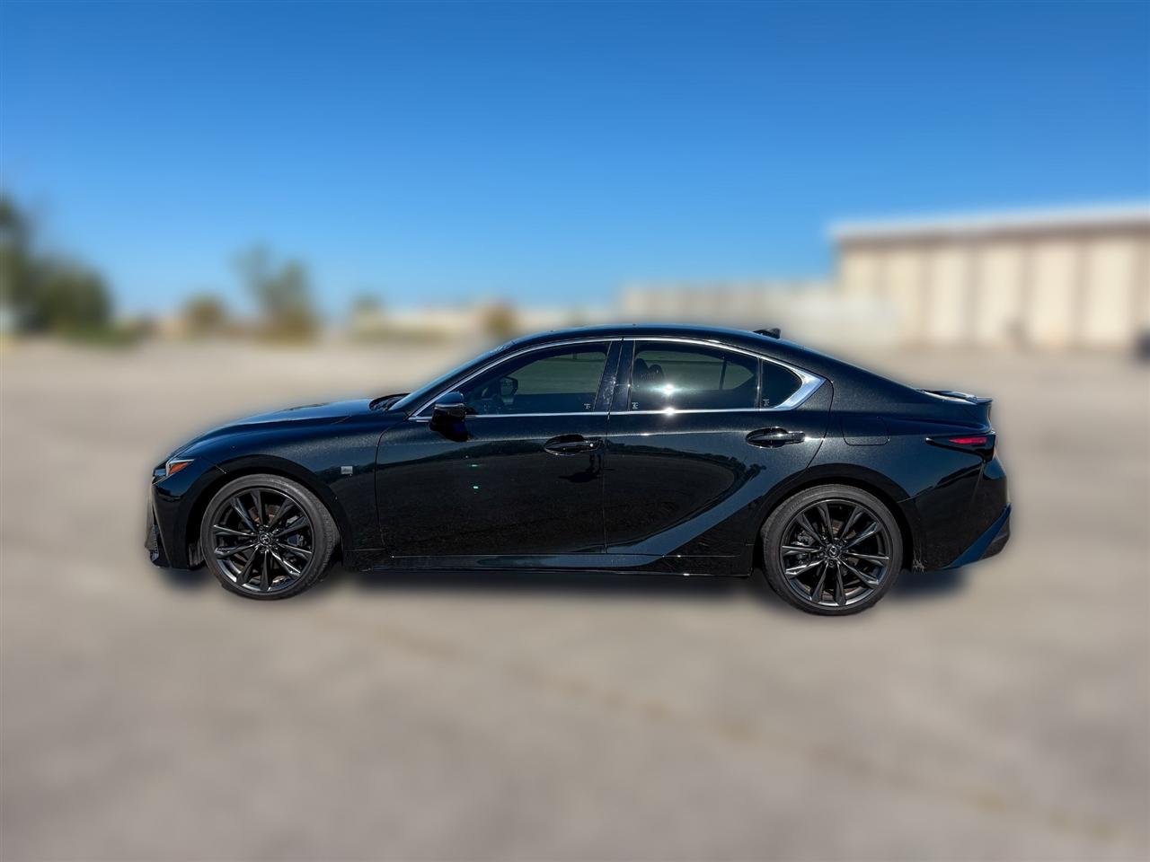 Lexus IS  2025