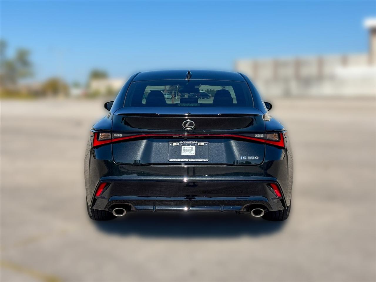 Lexus IS  2025