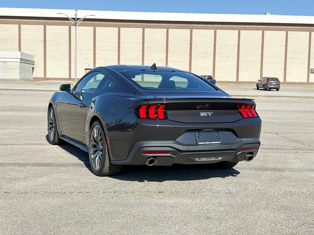 Ford Mustang  2024