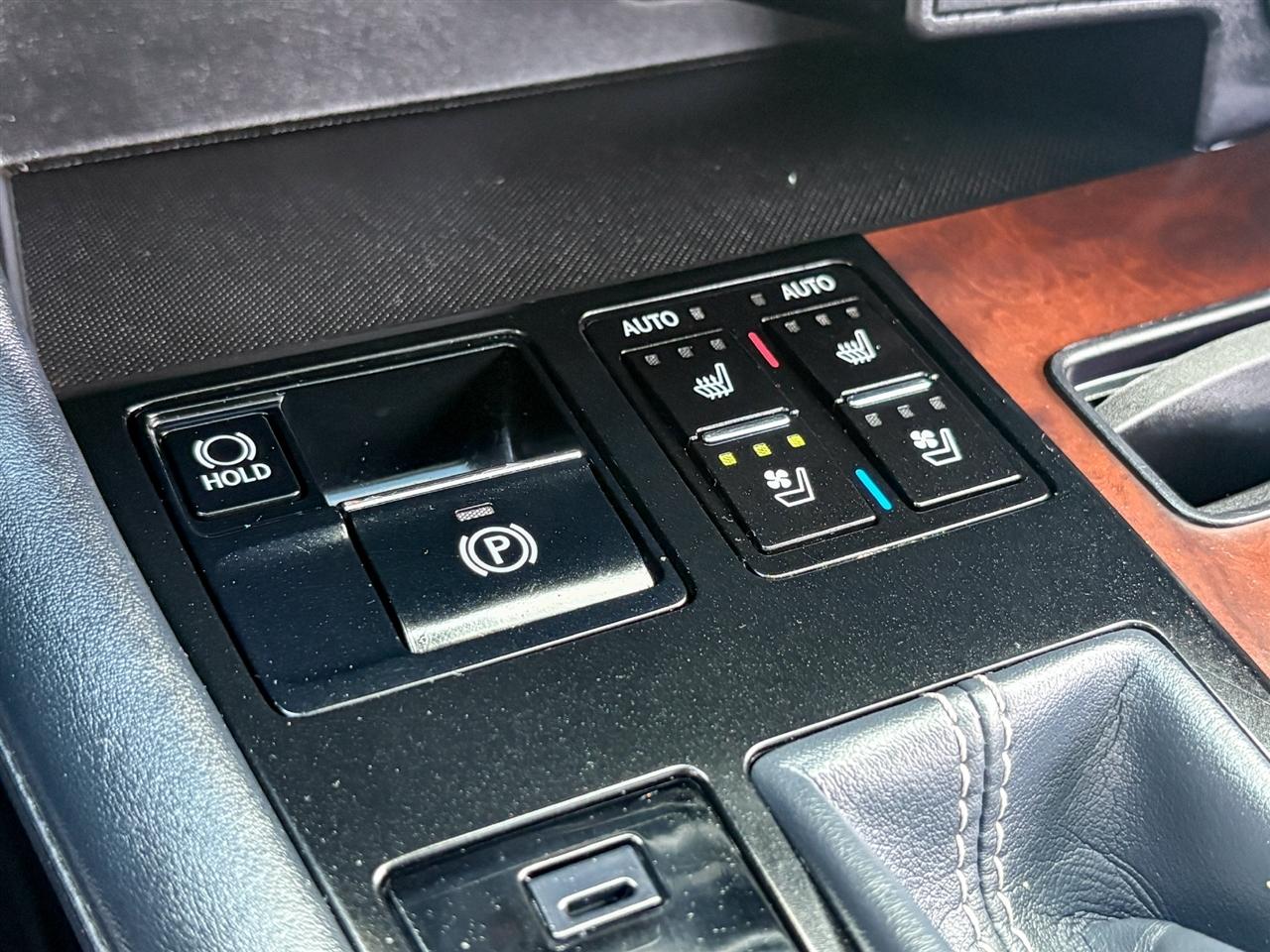 Lexus RX  2020