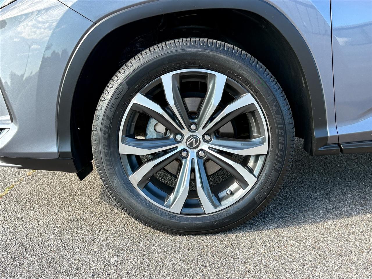 Lexus RX  2020
