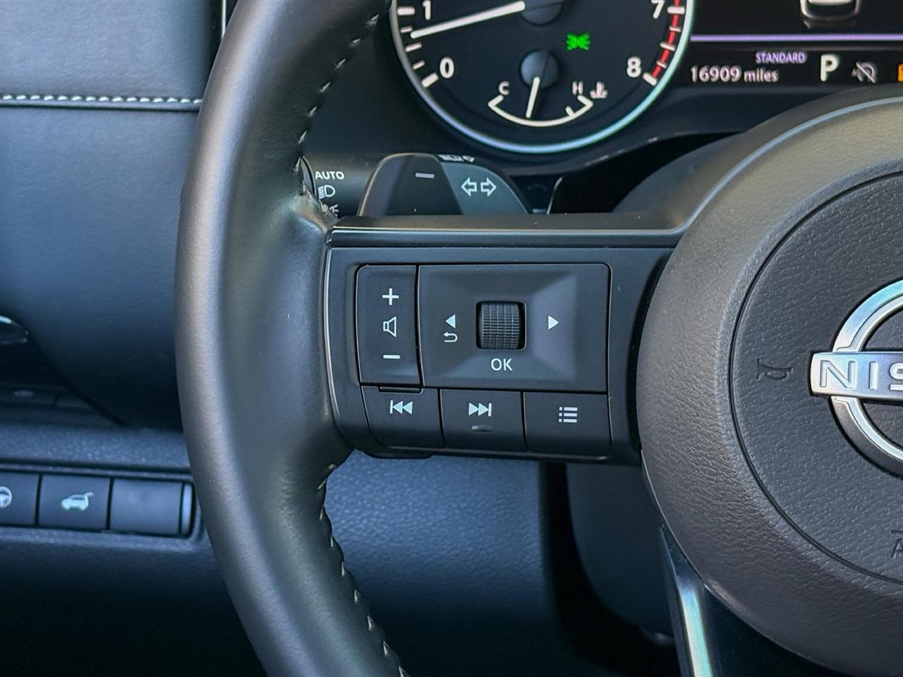 Nissan Pathfinder  2025