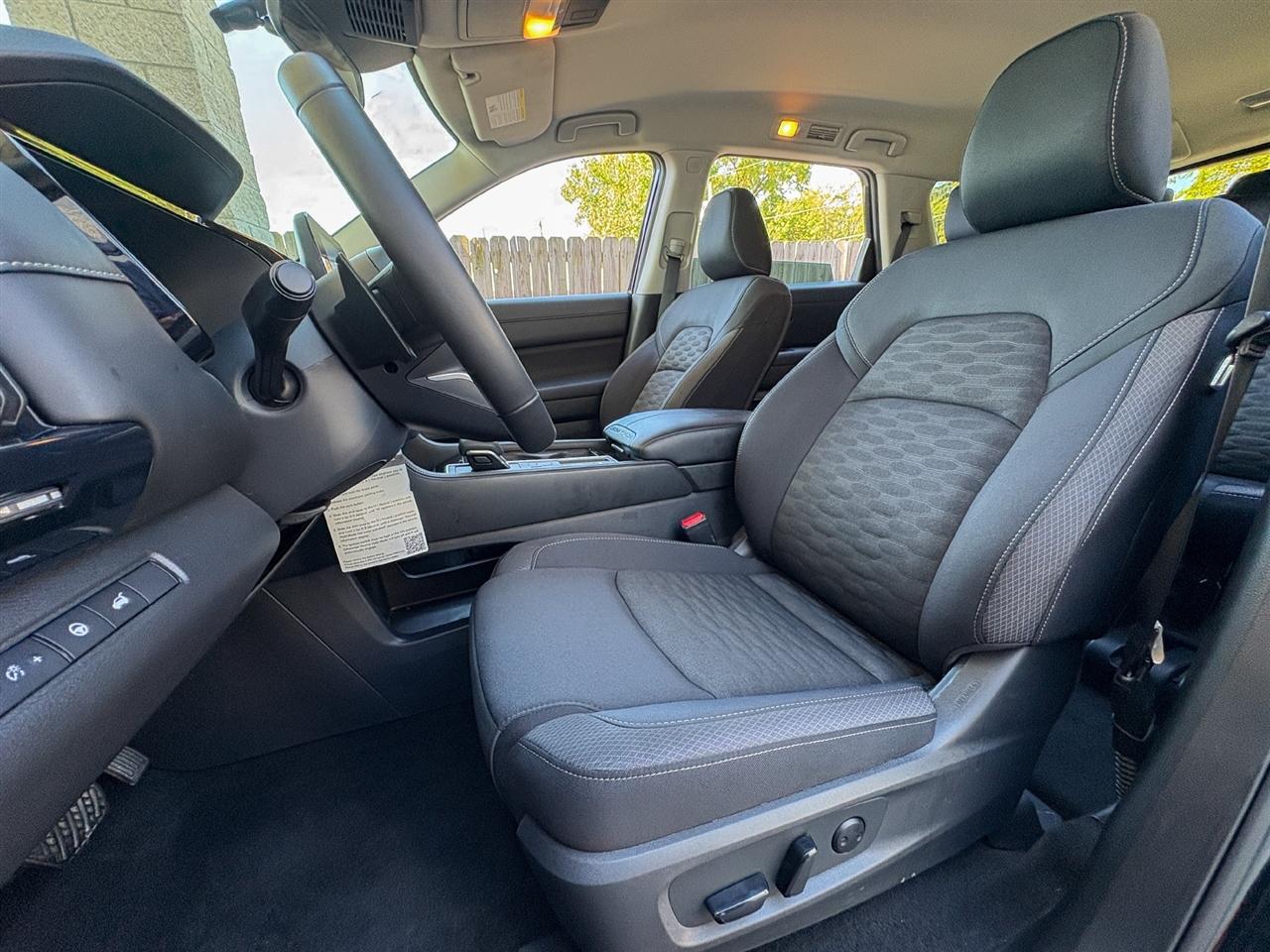 Nissan Pathfinder  2025