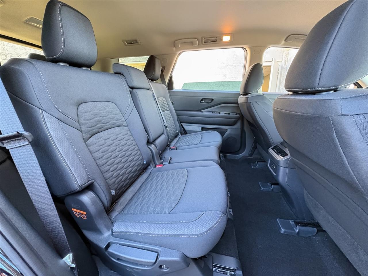 Nissan Pathfinder  2025
