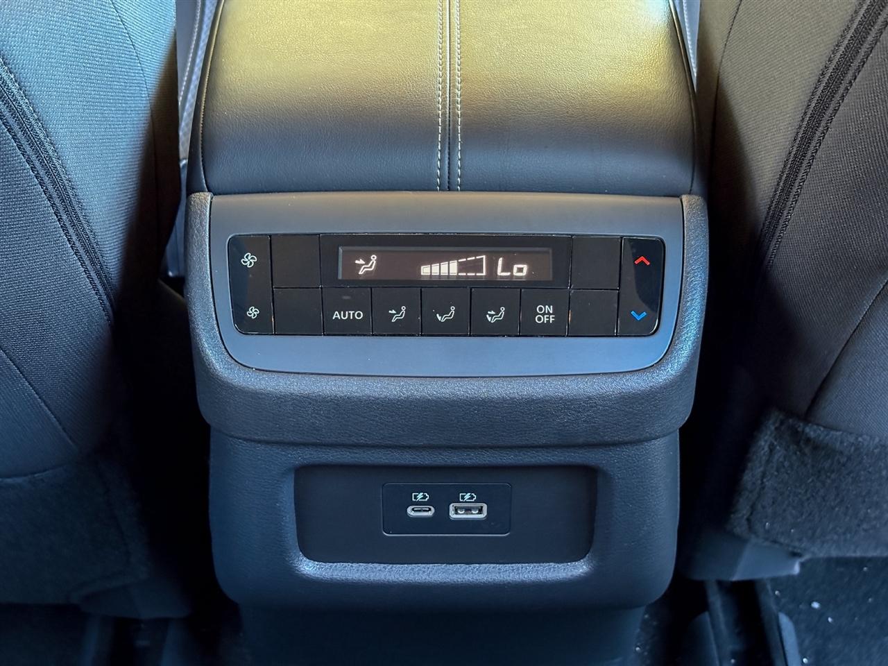 Nissan Pathfinder  2025
