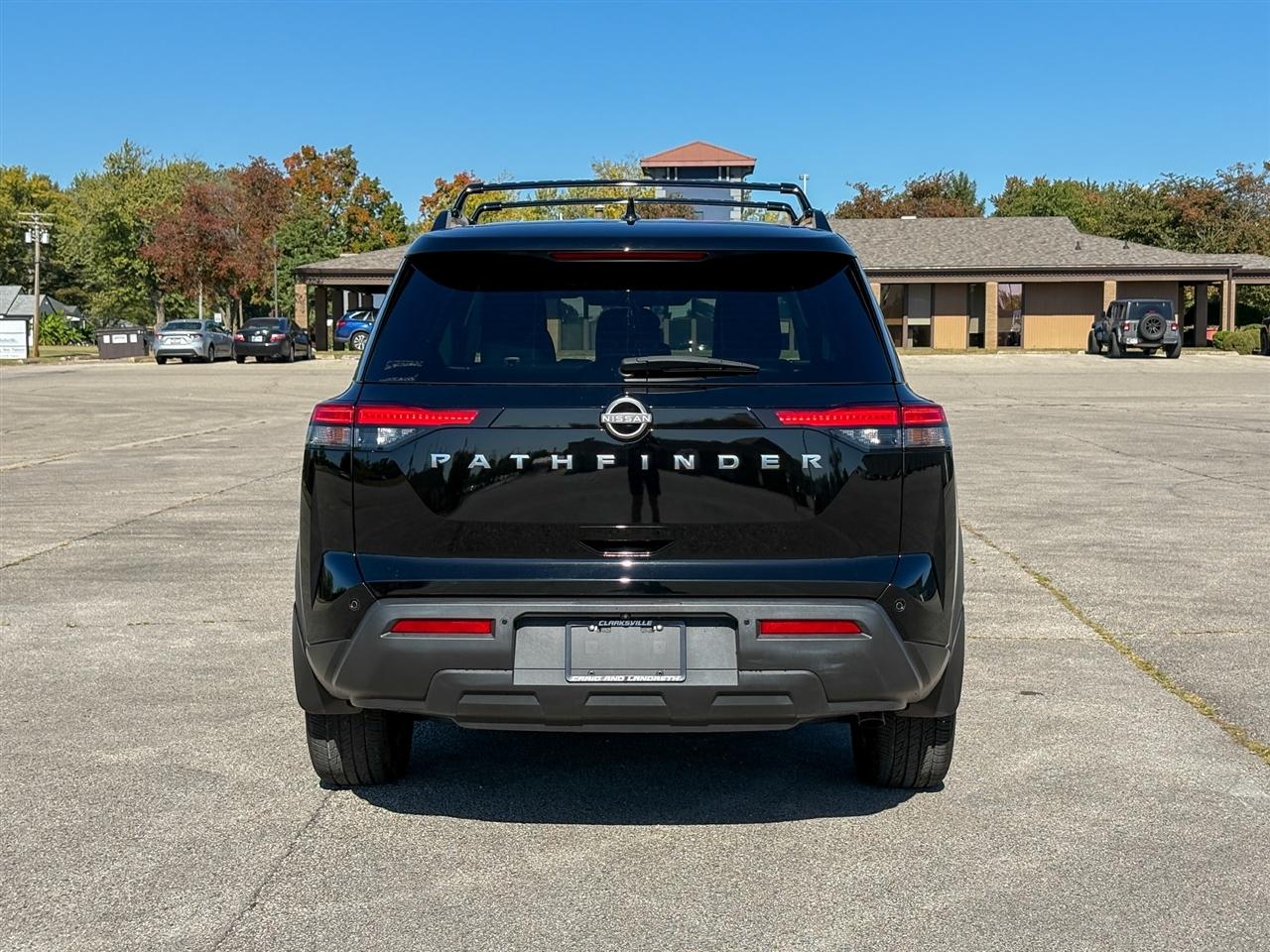 Nissan Pathfinder  2025