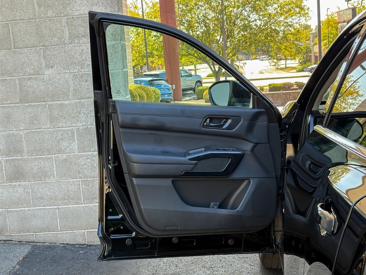 Nissan Pathfinder  2025