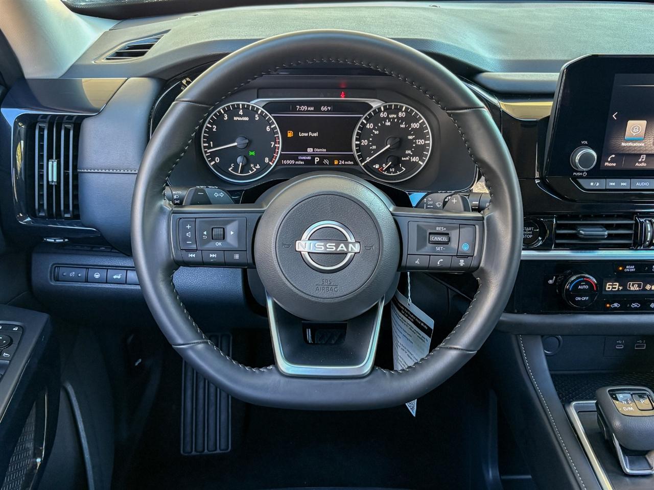 Nissan Pathfinder  2025