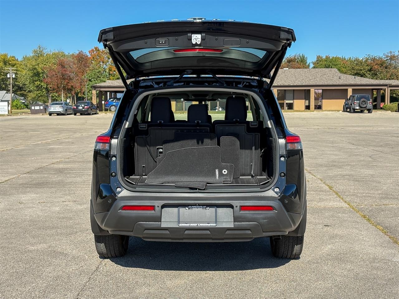 Nissan Pathfinder  2025