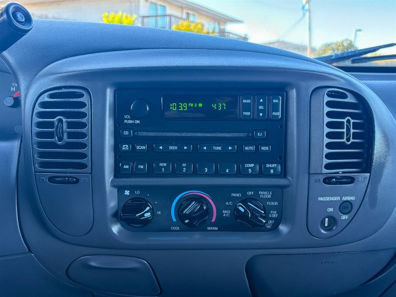 Ford F-150  2002