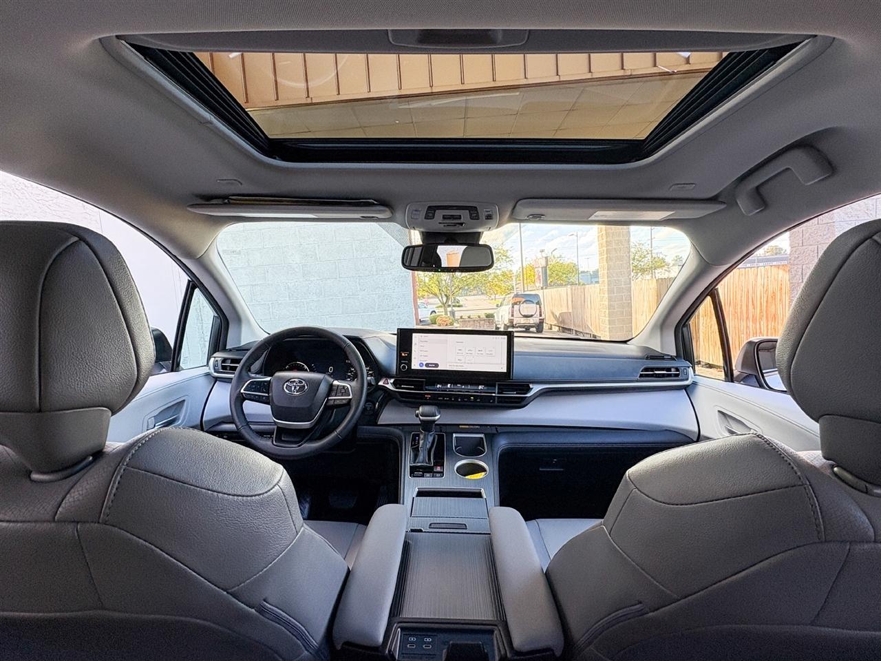 Toyota Sienna  2026