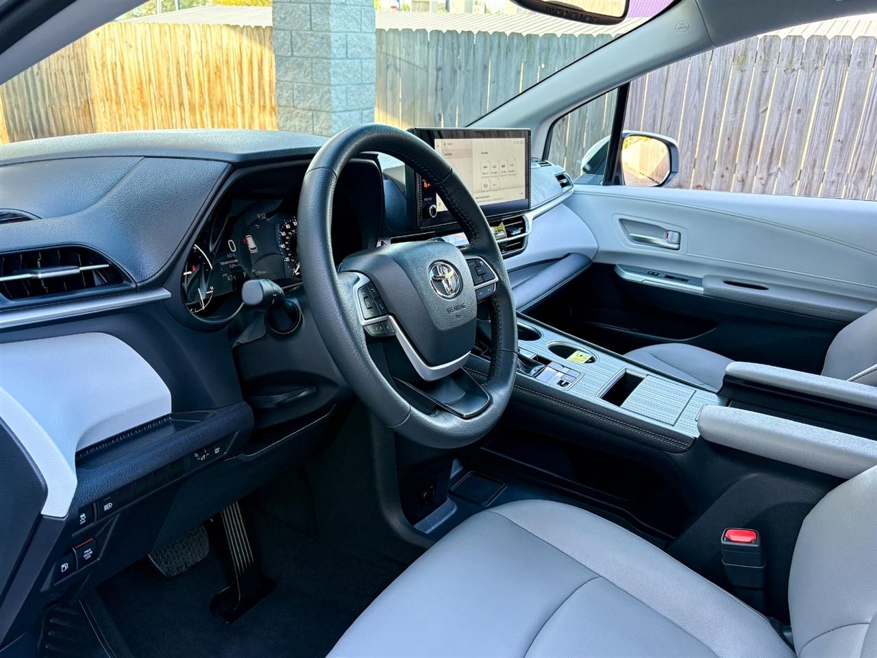 Toyota Sienna  2026