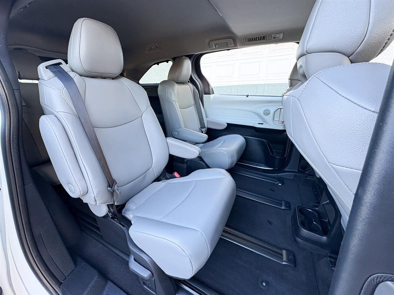 Toyota Sienna  2026