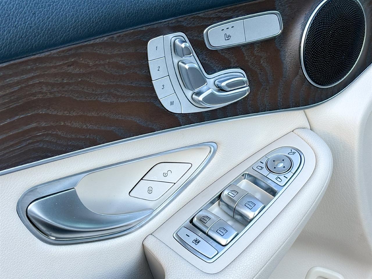 Mercedes-Benz GLC  2019