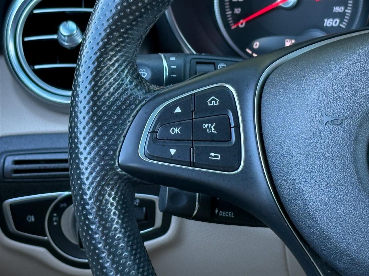 Mercedes-Benz GLC  2019
