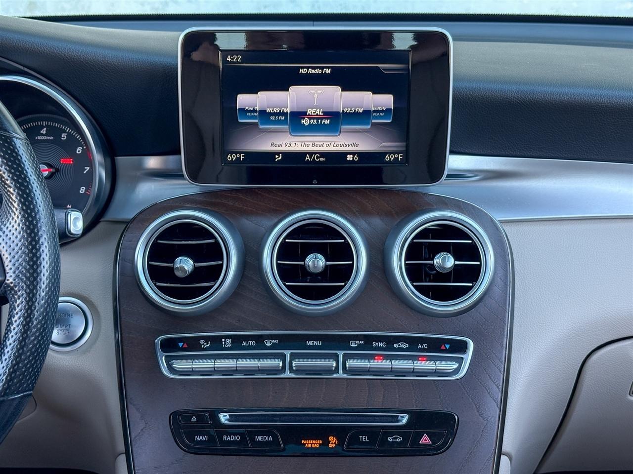 Mercedes-Benz GLC  2019