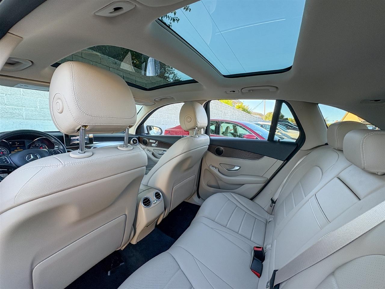 Mercedes-Benz GLC  2019