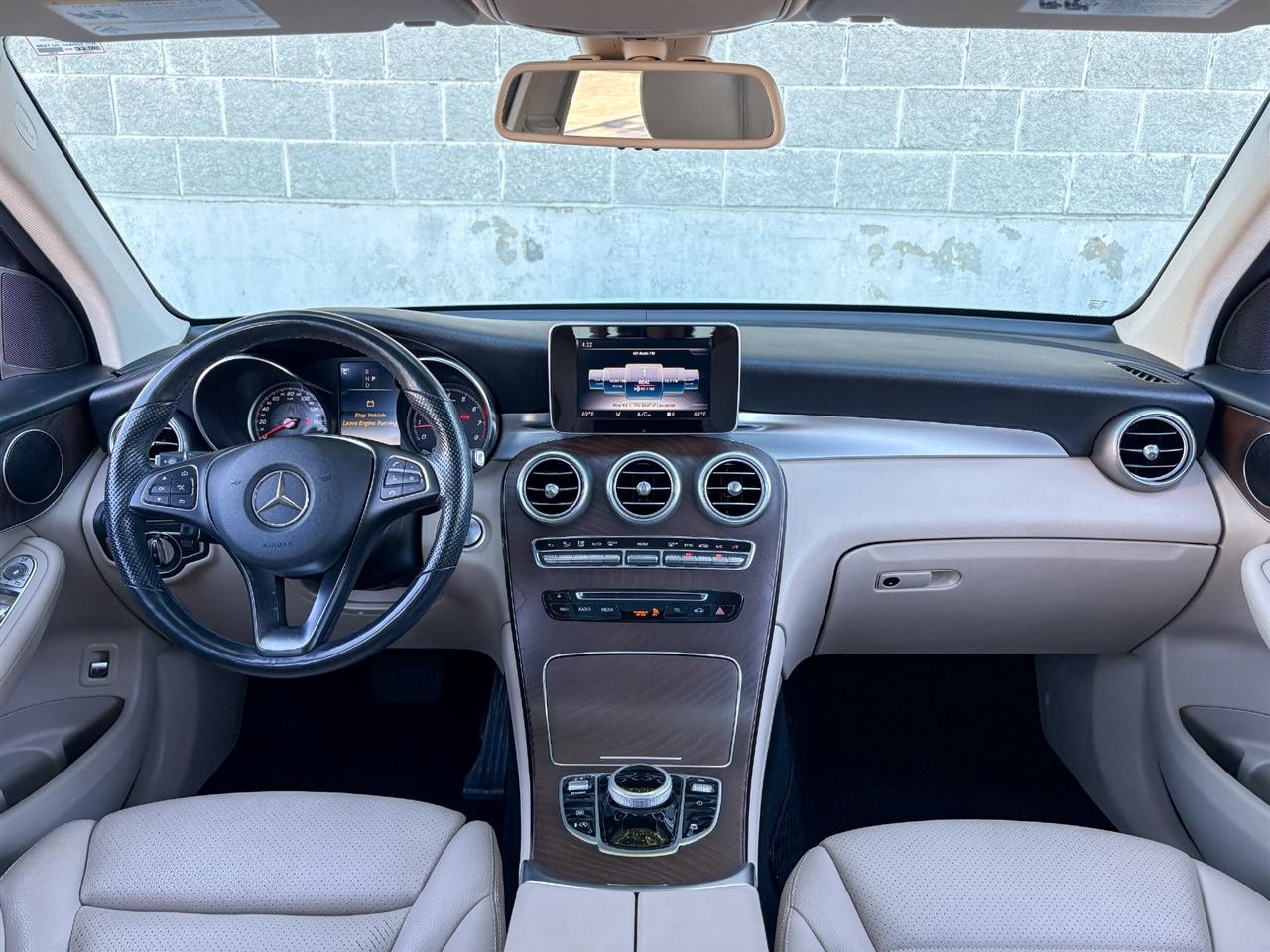 Mercedes-Benz GLC  2019