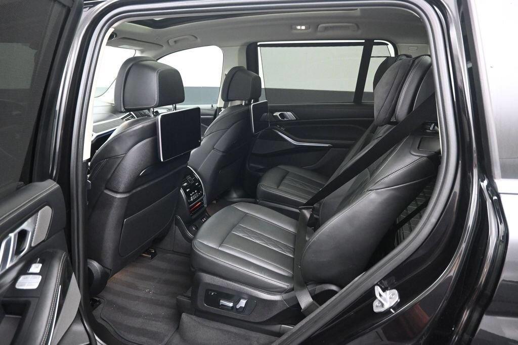 BMW X7  2019