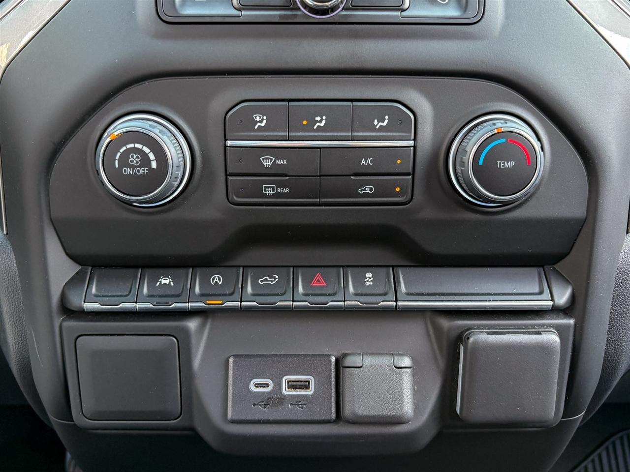 Chevrolet Silverado 1500  2024