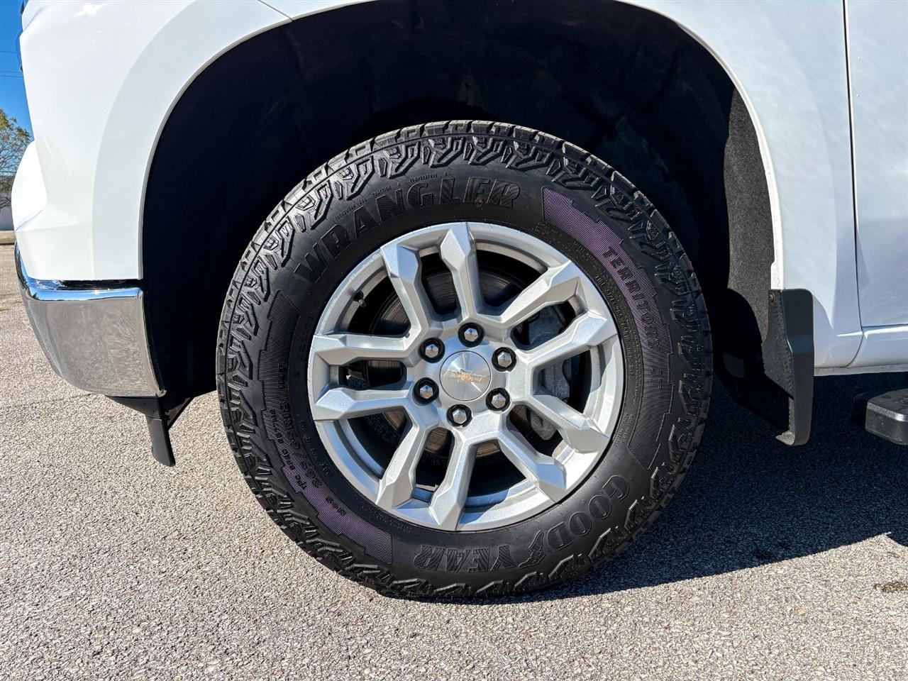 Chevrolet Silverado 1500  2023