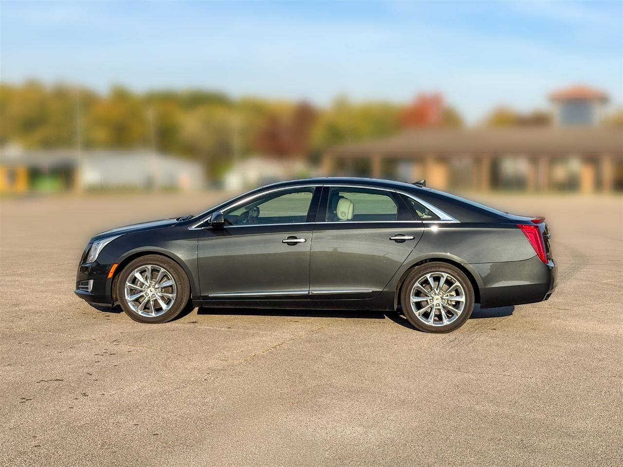 Cadillac XTS  2013