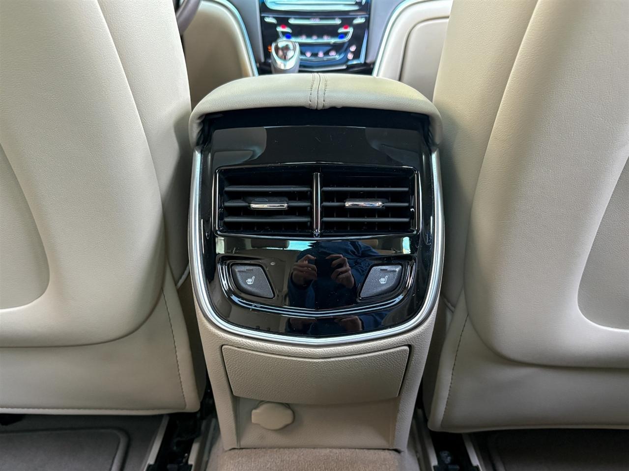 Cadillac XTS  2013