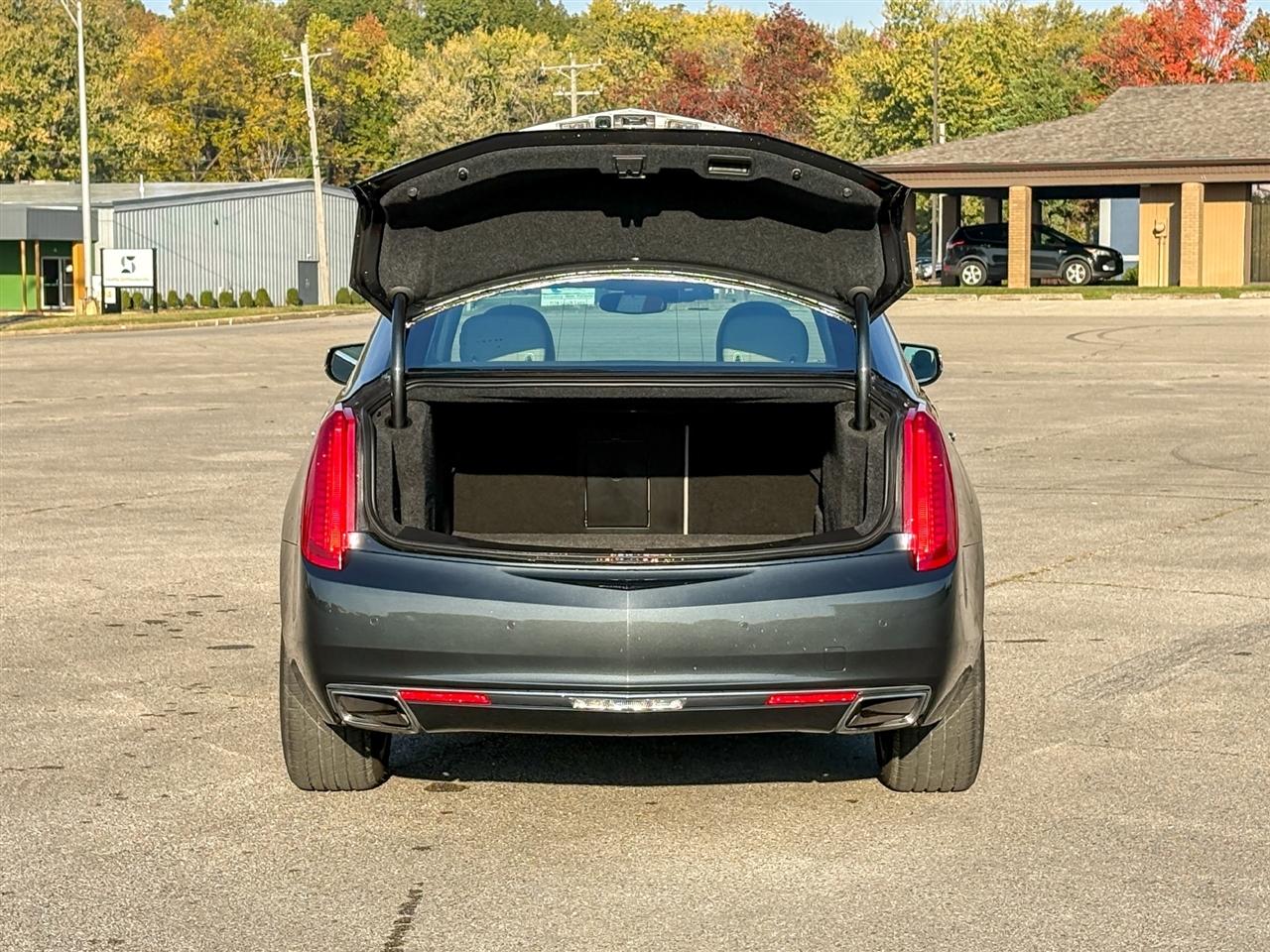 Cadillac XTS  2013