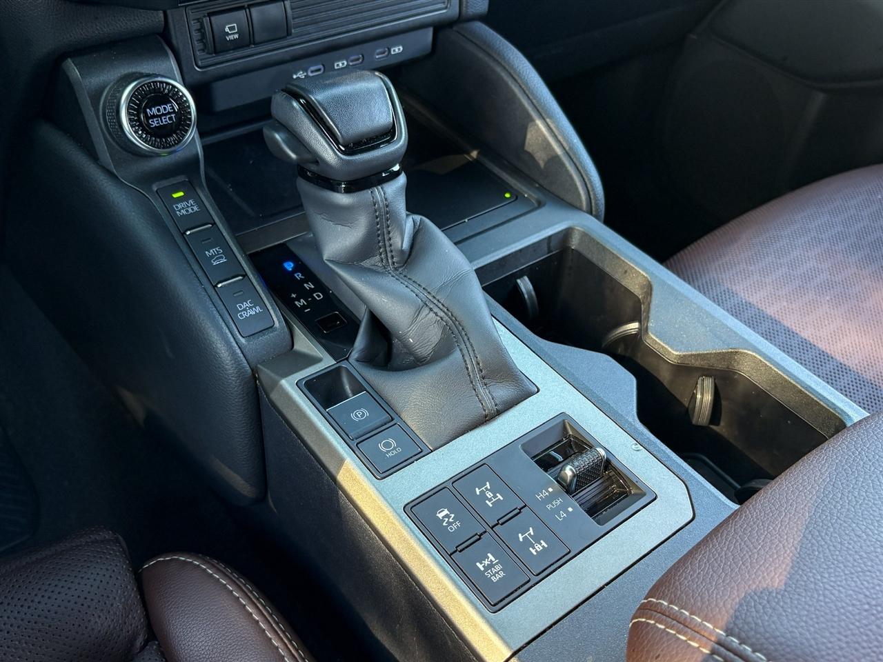 Toyota Land Cruiser  2026