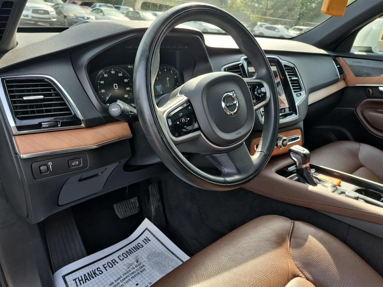 Volvo XC90  2022