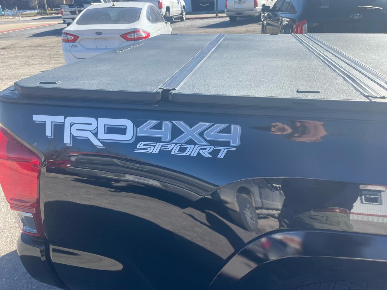 Toyota Tacoma 4WD Double Cab V6 AT TRD Off Road (Natl) 2016