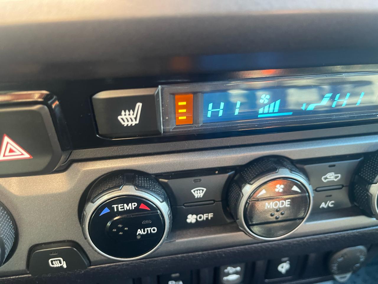 Toyota Tacoma 4WD Double Cab V6 AT TRD Off Road (Natl) 2016