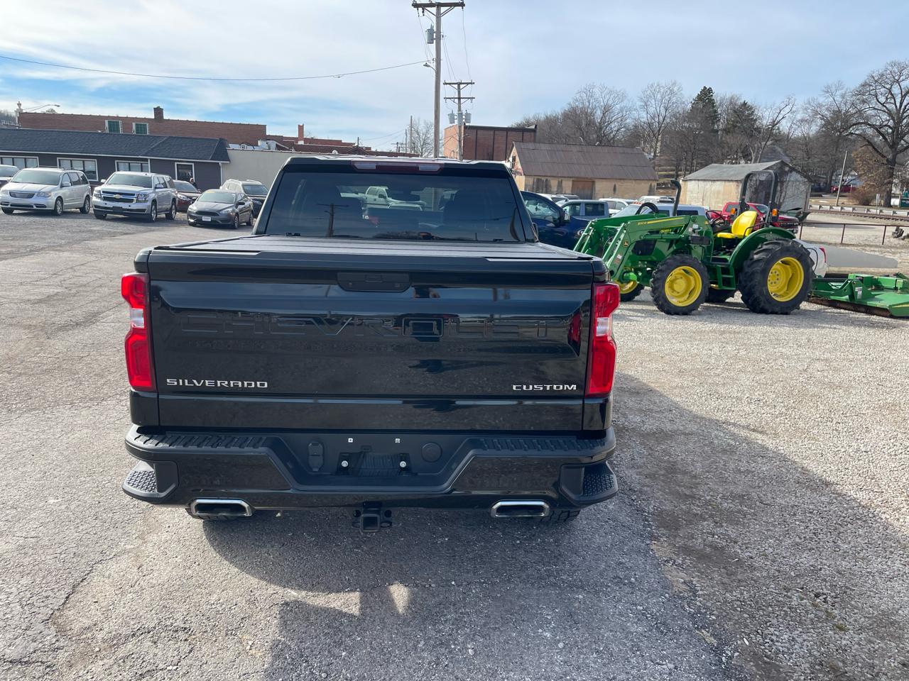 Chevrolet Silverado 1500 4WD Crew Cab 147" Custom Trail Boss 2021