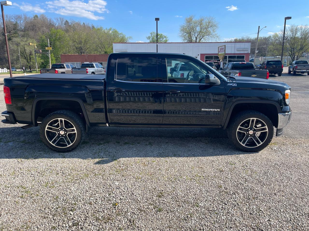 GMC Sierra 1500 4WD Crew Cab 143.5" SLE 2015