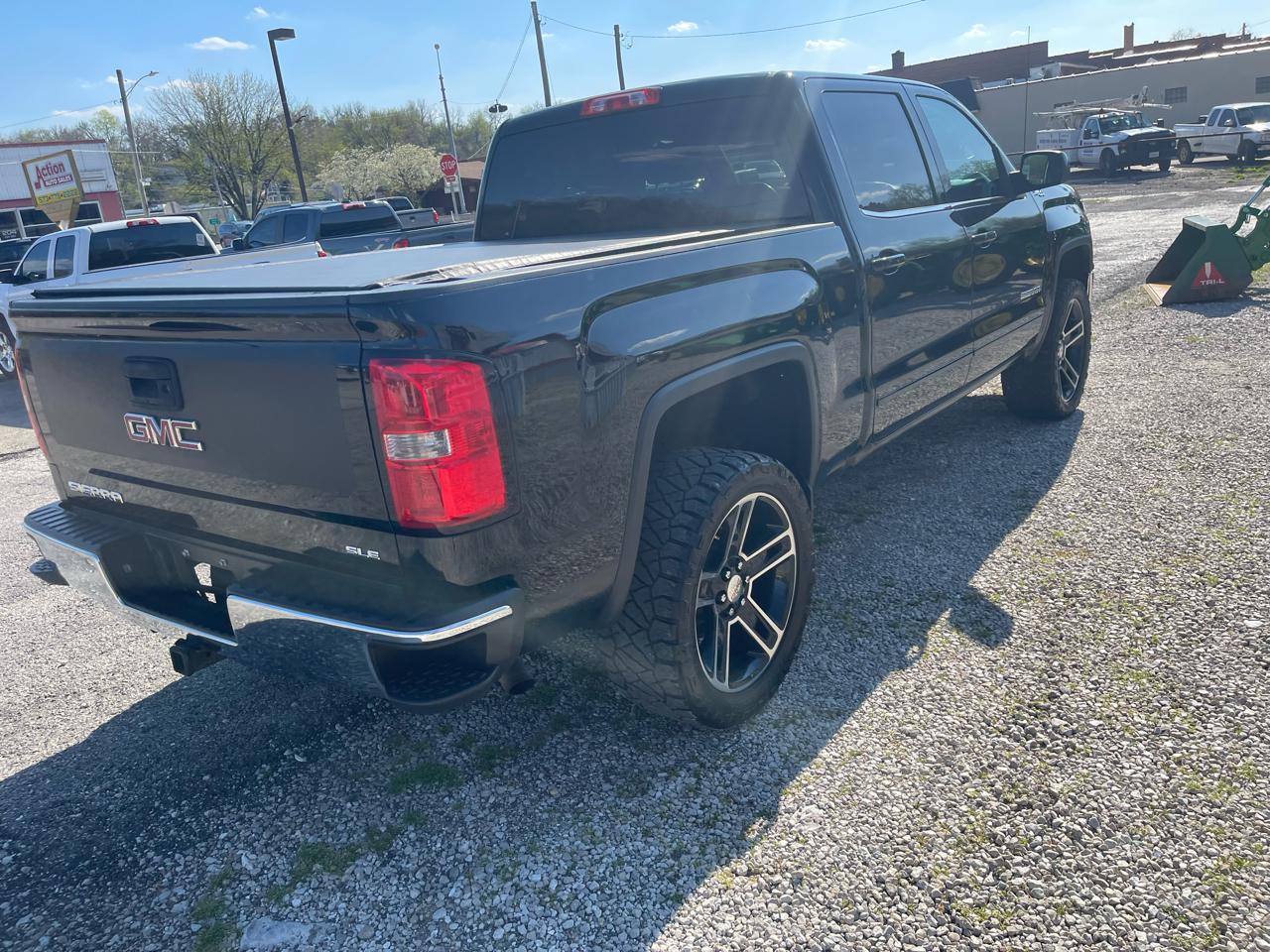 GMC Sierra 1500 4WD Crew Cab 143.5" SLE 2015