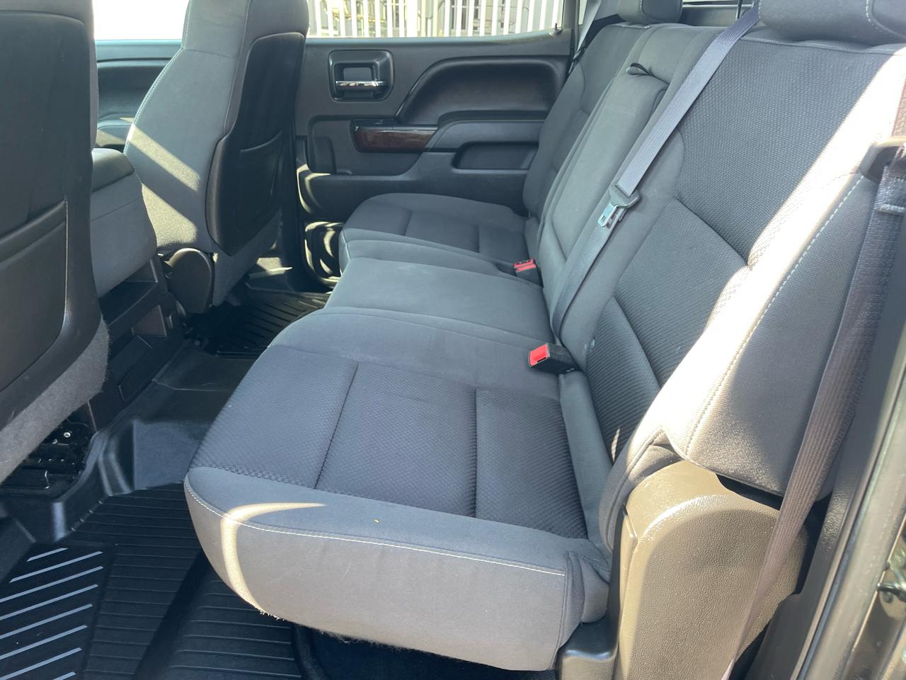 GMC Sierra 1500 4WD Crew Cab 143.5" SLE 2015