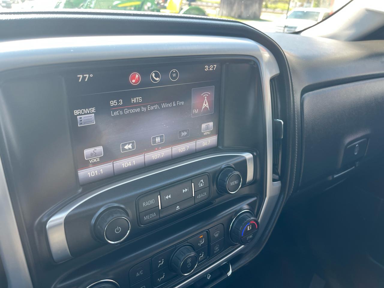 GMC Sierra 1500 4WD Crew Cab 143.5" SLE 2015