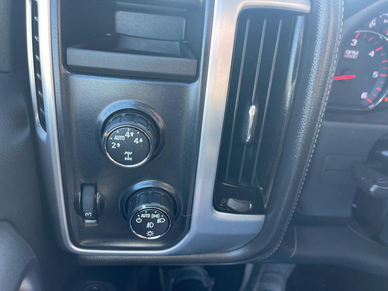 GMC Sierra 1500 4WD Crew Cab 143.5" SLE 2015