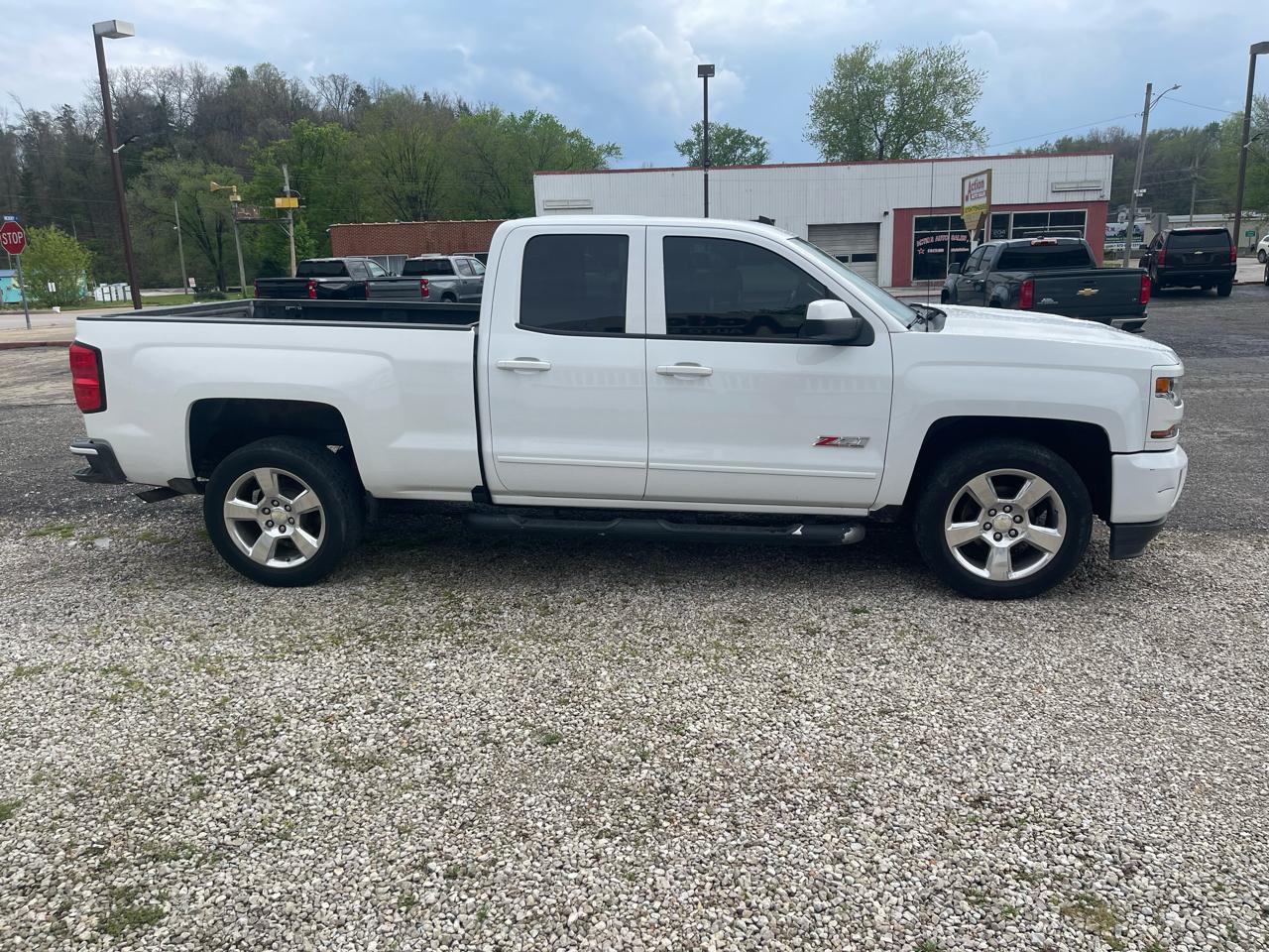 Chevrolet Silverado 1500 4WD Double Cab 143.5" LT w/2LT 2018