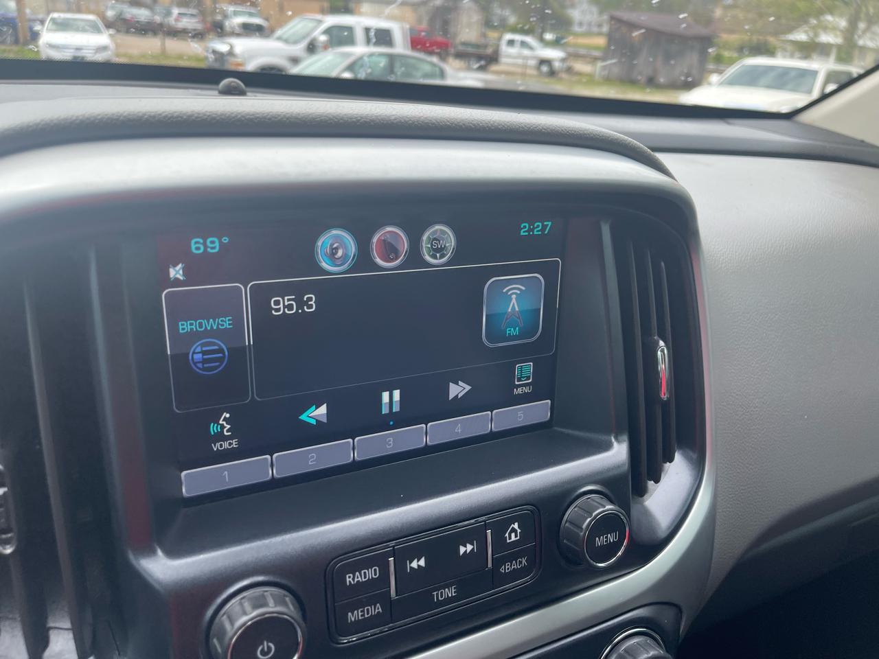 Chevrolet Colorado 4WD Crew Cab 140.5" LT 2015