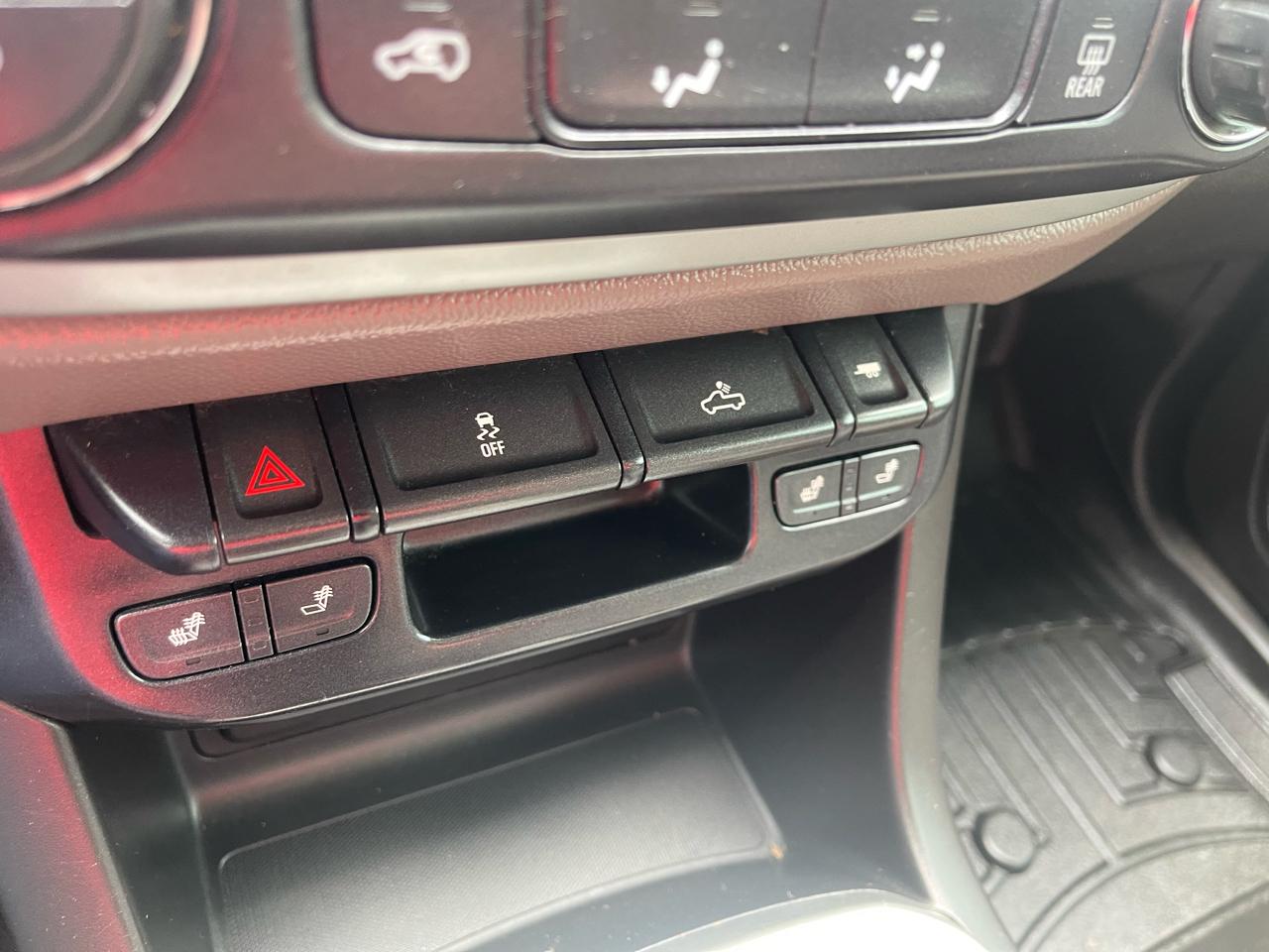 Chevrolet Colorado 4WD Crew Cab 140.5" LT 2015